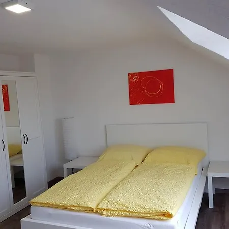Dachwohnung Eyb mit 3 Schlafzimmern Ansbach Exterior foto
