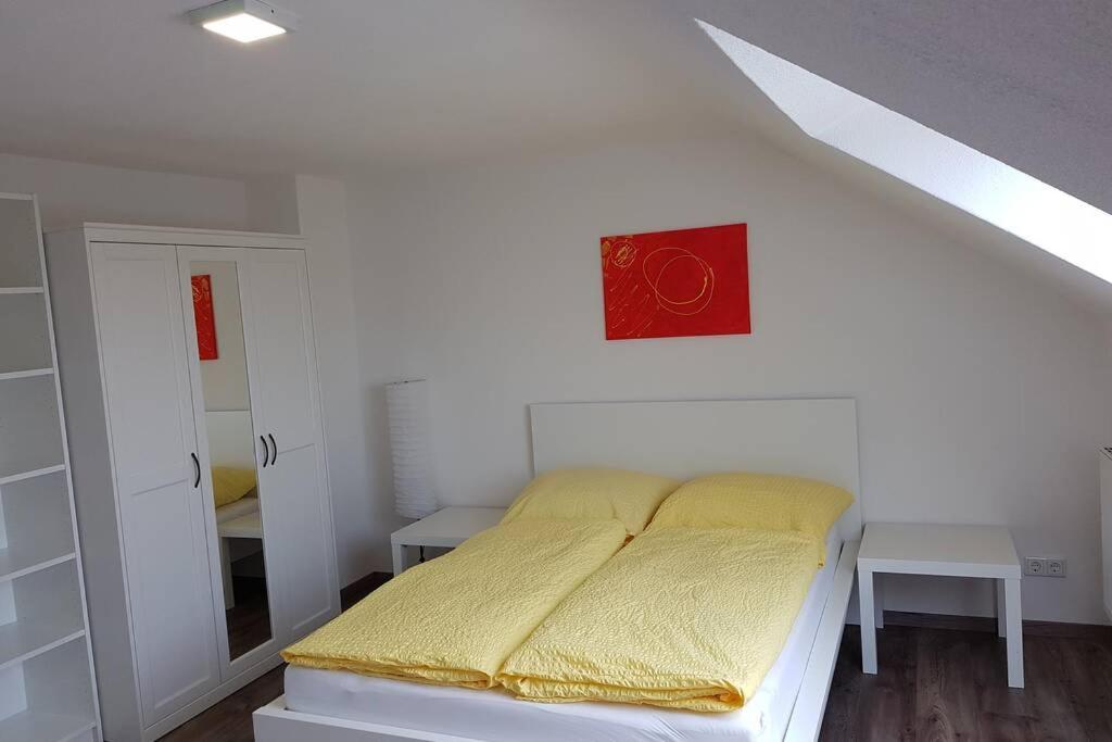 Apartment Dachwohnung Eyb Mit 3 Schlafzimmern *