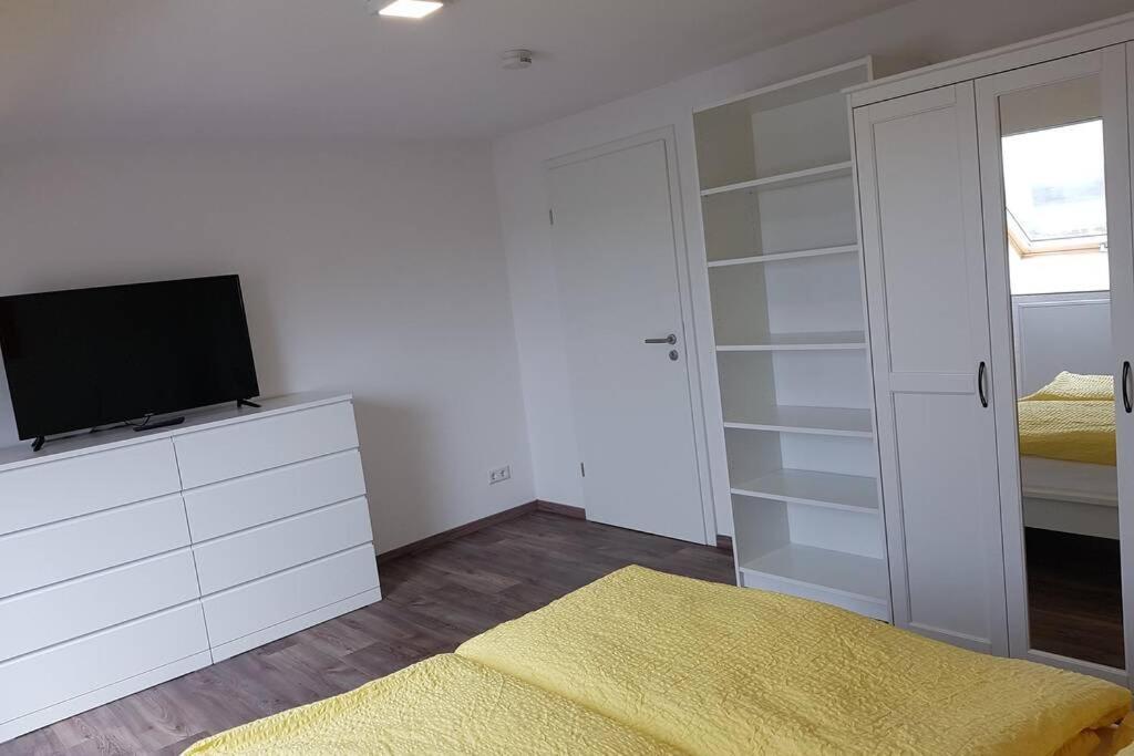 Apartment Dachwohnung Eyb Mit 3 Schlafzimmern